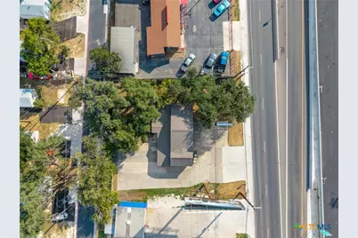 1712 N Interstate 35, San Marcos, TX 78666 - Photo 4