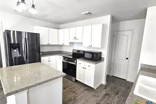 1648 Dogwood Ln, Schertz, TX 78154 - Photo 10