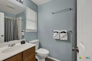 730 E Mather St, New Braunfels, TX 78130 - Photo 20