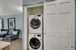 730 E Mather St, New Braunfels, TX 78130 - Photo 12