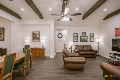 113 Persimmon Court, Victoria, TX 77904 - Photo 6