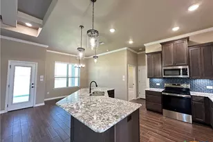 224 Desert Holly Dr, Temple, TX 76502 - Photo 4