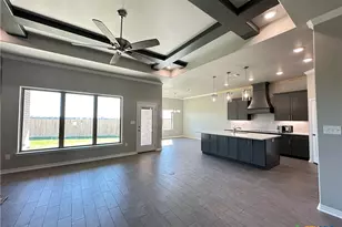 1011 Alice Cir, Temple, TX 76502 - Photo 2