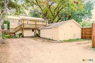 843 Cross St, New Braunfels, TX 78130 - Photo 34