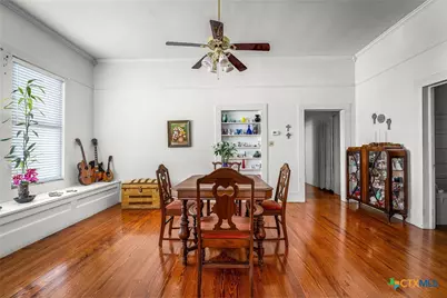 843 Cross Street, New Braunfels, TX 78130 - Photo 4