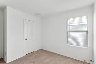 128 Hellcats Wy, Jarrell, TX 76537 - Photo 18