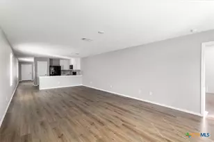 128 Hellcats Wy, Jarrell, TX 76537 - Photo 8