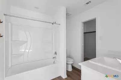 128 Hellcats Way, Jarrell, TX 76537 - Photo 14