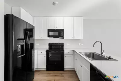 128 Hellcats Way, Jarrell, TX 76537 - Photo 6