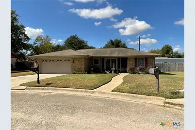 619 Jackson Street, Rockdale, TX 76567 - Photo 2