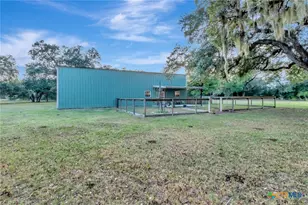 2133 Cr 125, Edna, TX 77957 - Photo 30