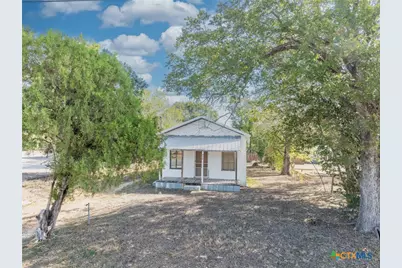 936 Water Street, Gonzales, TX 78629 - Photo 2