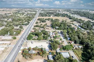 936 Water St, Gonzales, TX 78629 - Photo 20