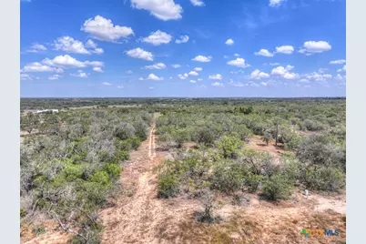 445 Single Oak Road, Seguin, TX 78155 - Photo 32