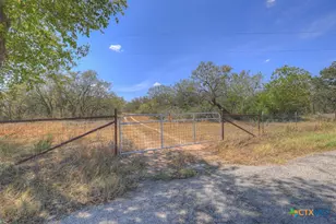 445 Single Oak Rd, Seguin, TX 78155 - Photo 4