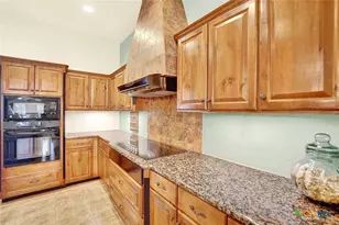 383 Rosewood Dr, La Vernia, TX 78121 - Photo 16