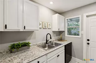 1030/1032 Haynes St, San Marcos, TX 78666 - Photo 14