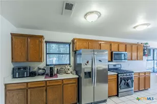 501 Hayloft Cir, Copperas Cove, TX 76522 - Photo 10