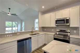 10 Sunshine Cir, Wimberley, TX 78676 - Photo 16