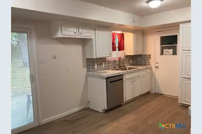 2603 W Main Street, Cameron, TX 76520 - Photo 12