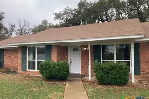 2603 W Main St, Cameron, TX 76520 - Photo 1