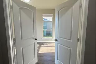 5321 Lancaster Dr, Belton, TX 76513 - Photo 4