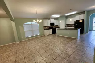 105 Danielle Dr, Killeen, TX 76542 - Photo 2