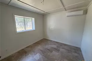 2802 W 4th St, Cameron, TX 76520 - Photo 8