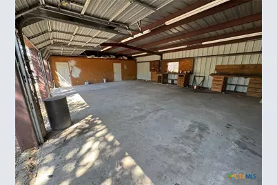 2802 W 4th Street, Cameron, TX 76520 - Photo 4