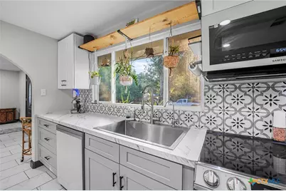 133 Alamo Drive, Pipe Creek, TX 78063 - Photo 10