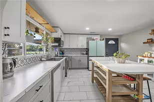 133 Alamo Dr, Pipe Creek, TX 78063 - Photo 12