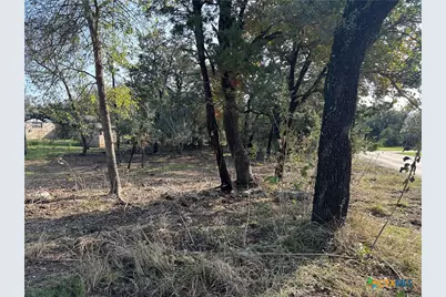 1 S Sherwood Drive, Belton, TX 76513 - Photo 2