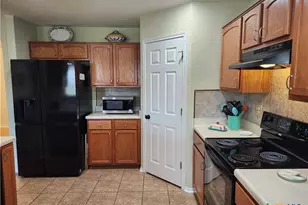 144 Crane Crest Dr, New Braunfels, TX 78130 - Photo 8