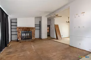 114 Navajo Trail, Seguin, TX 78155 - Photo 10