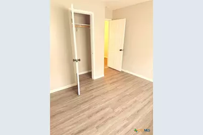 121 Regency Avenue, Victoria, TX 77904 - Photo 4