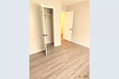 121 Regency Avenue, Victoria, TX 77904 - Photo 4