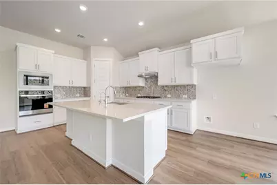 1823 Weinnacht, New Braunfels, TX 78132 - Photo 10