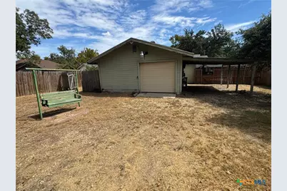 300 N Bowie, Cameron, TX 76520 - Photo 14