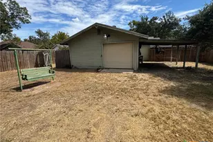 300 N Bowie, Cameron, TX 76520 - Photo 14