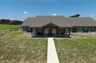 5851 Moccasin Bend Rd, Gatesville, TX 76528 - Photo 2