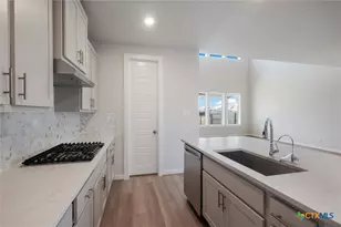 444 Foxbrook Way, Cibolo, TX 78108 - Photo 8