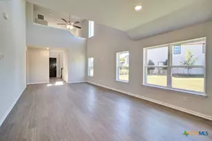 1229 Casetta Run, New Braunfels, TX 78130 - Photo 8