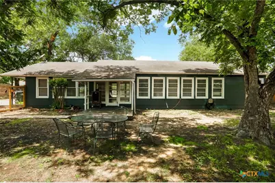 621 E Hackberry Street, Seguin, TX 78155 - Photo 24