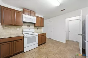 6525 Brooks Dr, Temple, TX 76502 - Photo 16