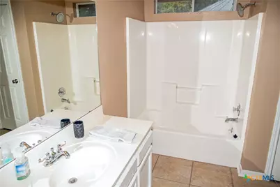 303 Bridle Lane, Victoria, TX 77904 - Photo 14