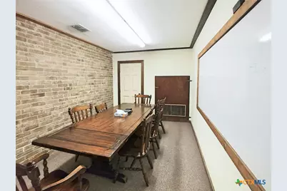 1111 N Walnut Avenue #202, New Braunfels, TX 78130 - Photo 8