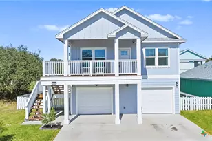 132 Breezeway Dr, Rockport, TX 78382 - Photo 2