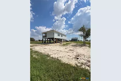 638 Swallow, Palacios, TX 77465 - Photo 26