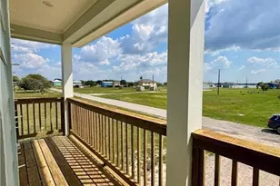 638 Swallow, Palacios, TX 77465 - Photo 18