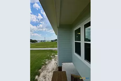 638 Swallow, Palacios, TX 77465 - Photo 24